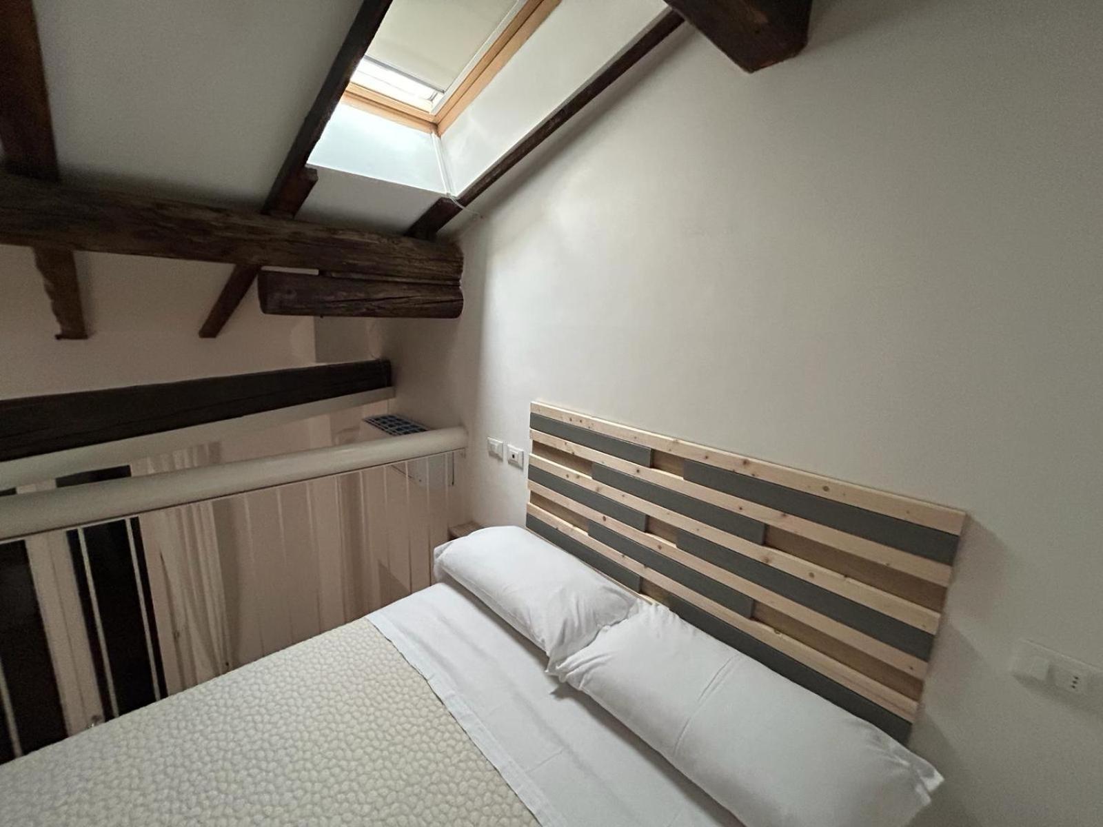 Casa Carracci Apartment Bologna Bagian luar foto